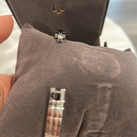 Bulova Rhapsody black dial watch, with 8 diamonds! New! - Picture 4 of 6